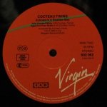Cocteau Twins - Echoes In A Shallow Bay