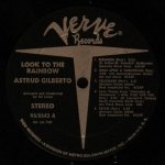 Astrud Gilberto - Look To The Rainbow