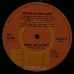 Grand Funk Railroad - Good Singin' Good Playin'