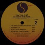 Tom Tom Club - Close To The Bone