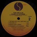 Tom Tom Club - Close To The Bone